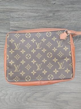 Vintage Louis Vuitton Wristlet
